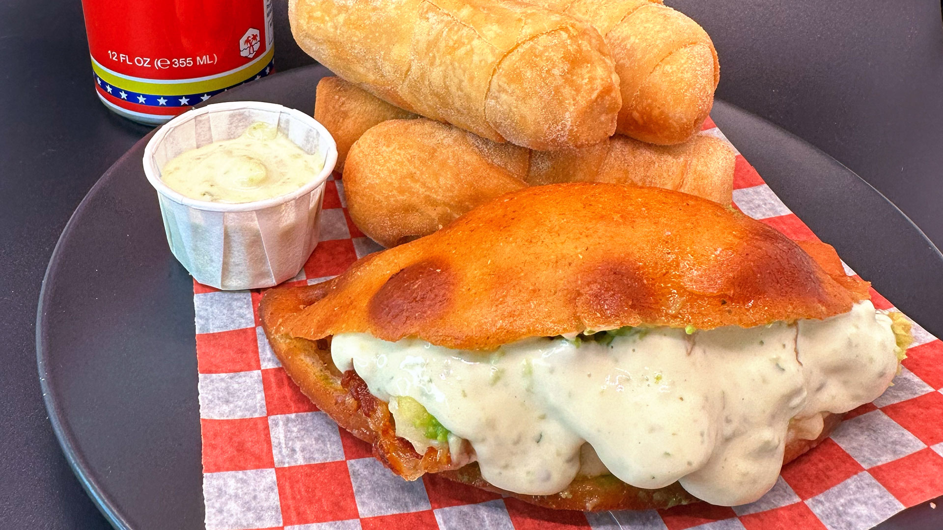 Combo Empanada Opérée Avocado